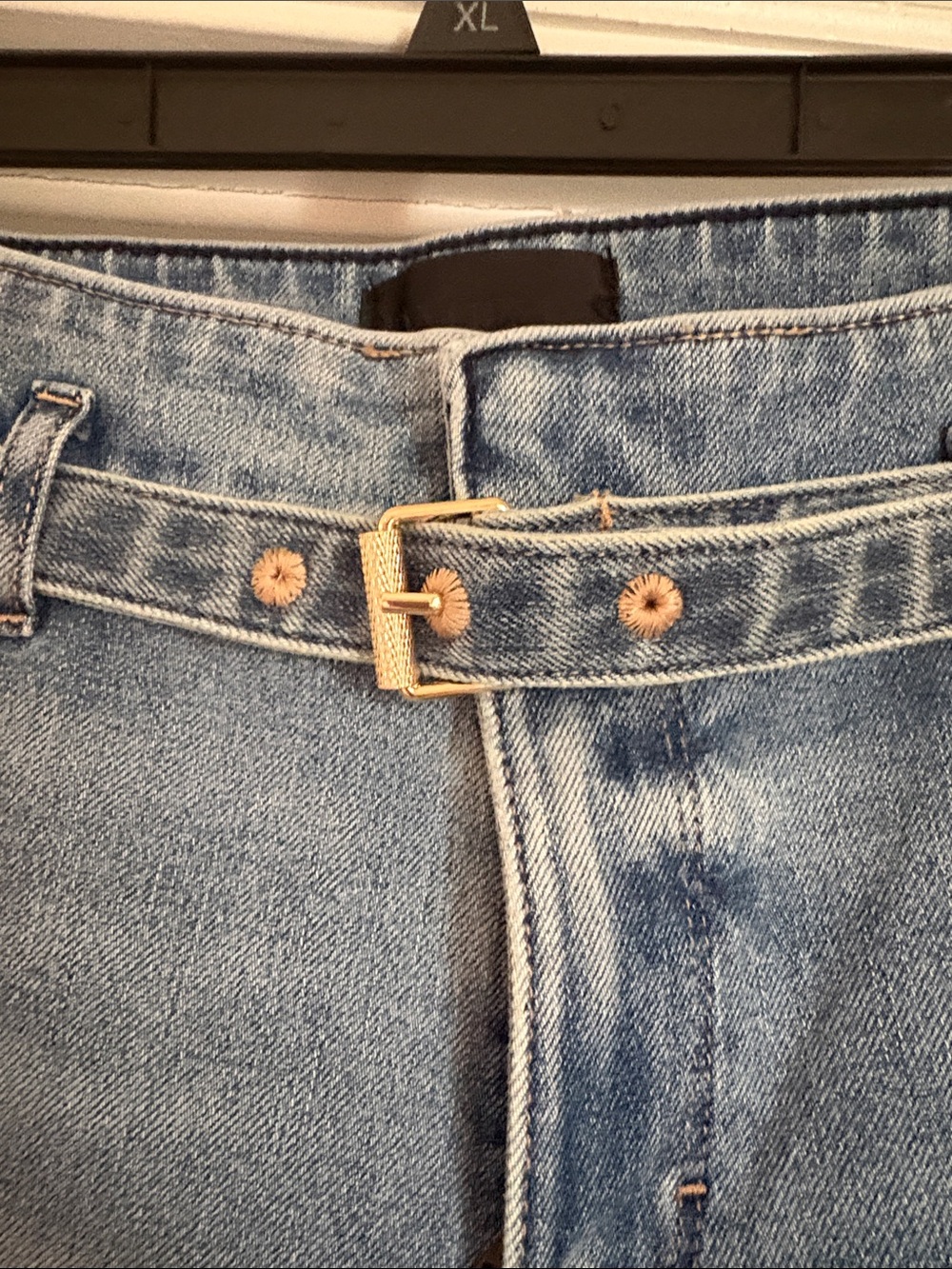 Light Blue Straight-Leg Women's Jeans with Matching Belt - Picture 4 of 7